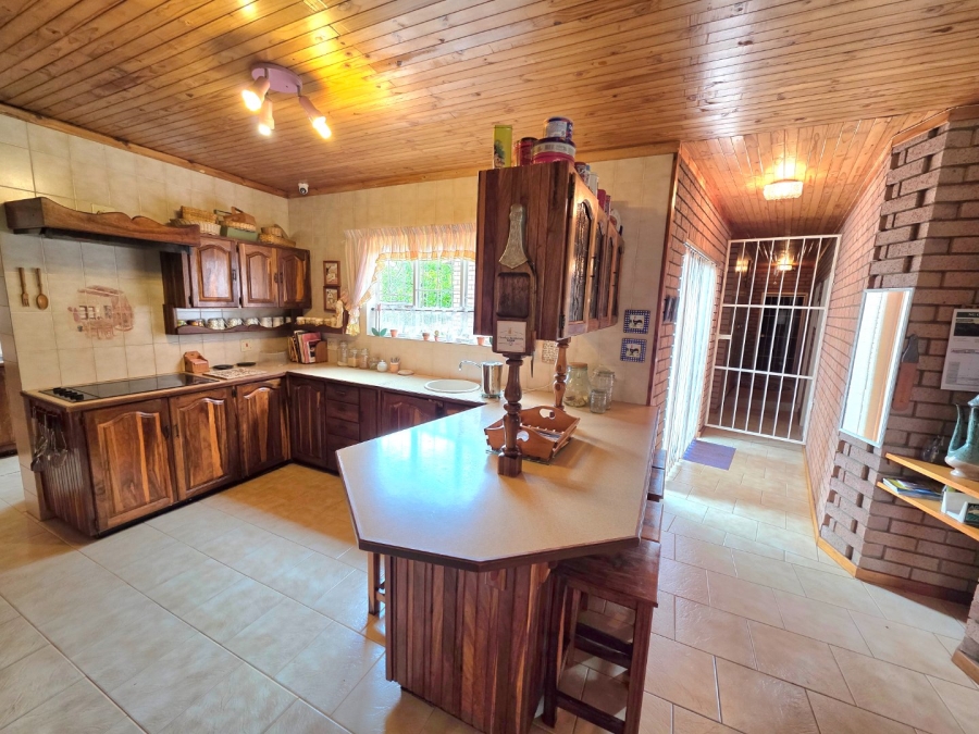 To Let 4 Bedroom Property for Rent in Reitz Free State